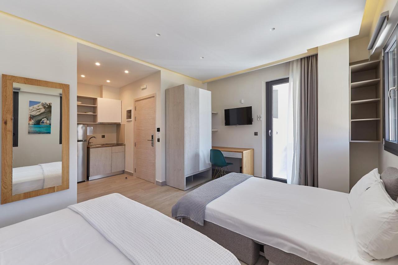 Albatros Suites Vrasná Екстериор снимка