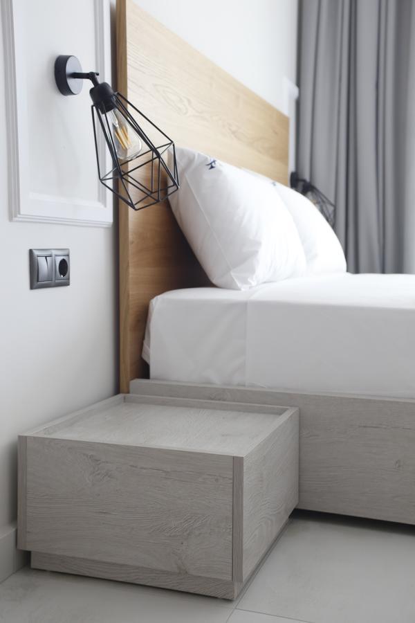 Albatros Suites Vrasná Екстериор снимка