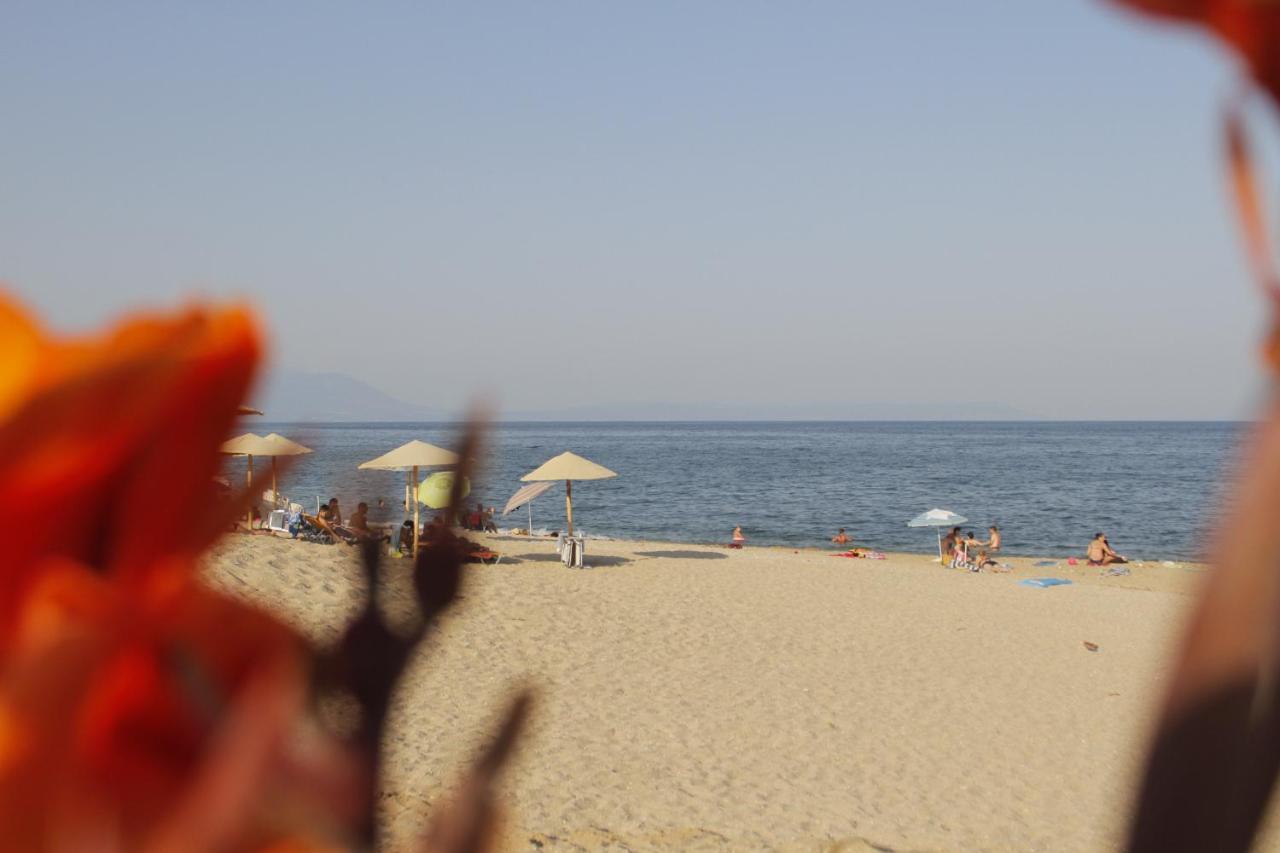 Albatros Suites Vrasná Екстериор снимка