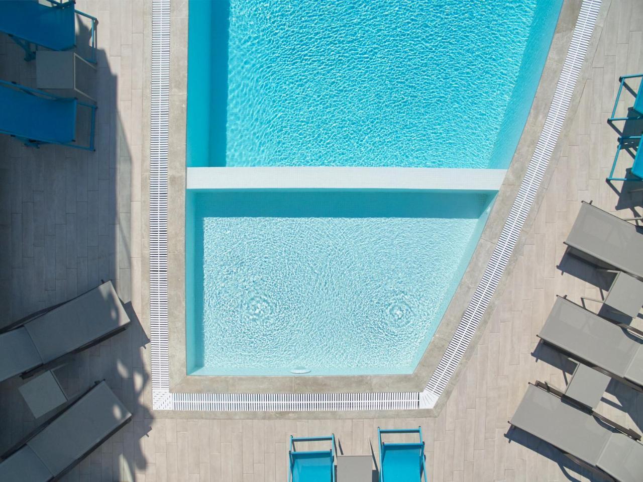 Albatros Suites Vrasná Екстериор снимка
