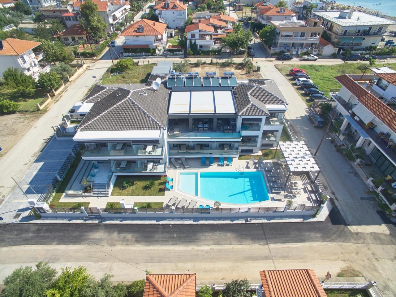 Albatros Suites Vrasná Екстериор снимка