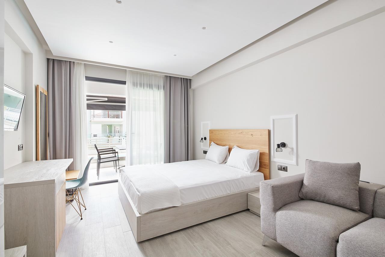 Albatros Suites Vrasná Екстериор снимка
