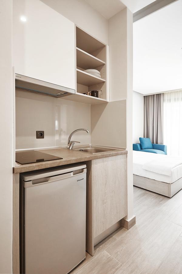 Albatros Suites Vrasná Екстериор снимка