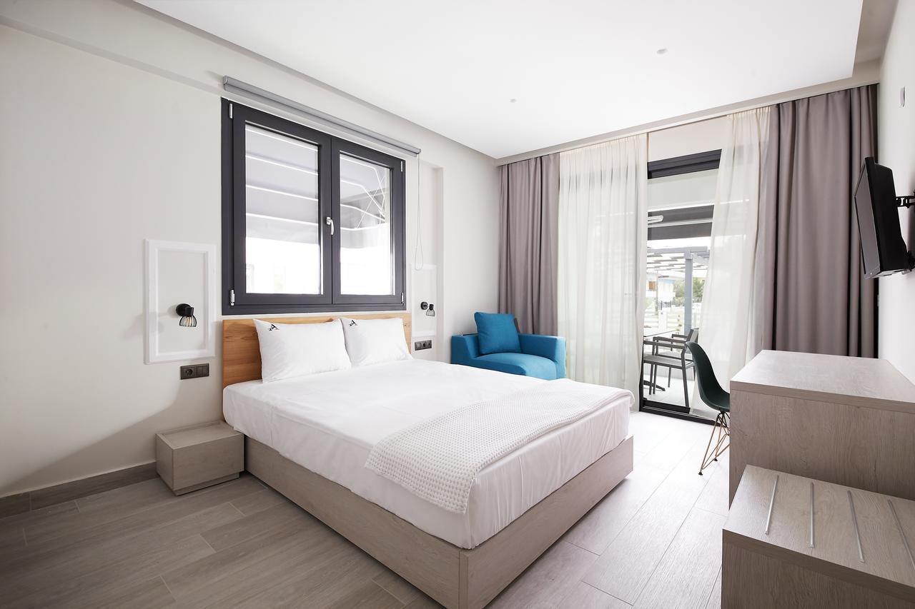 Albatros Suites Vrasná Екстериор снимка