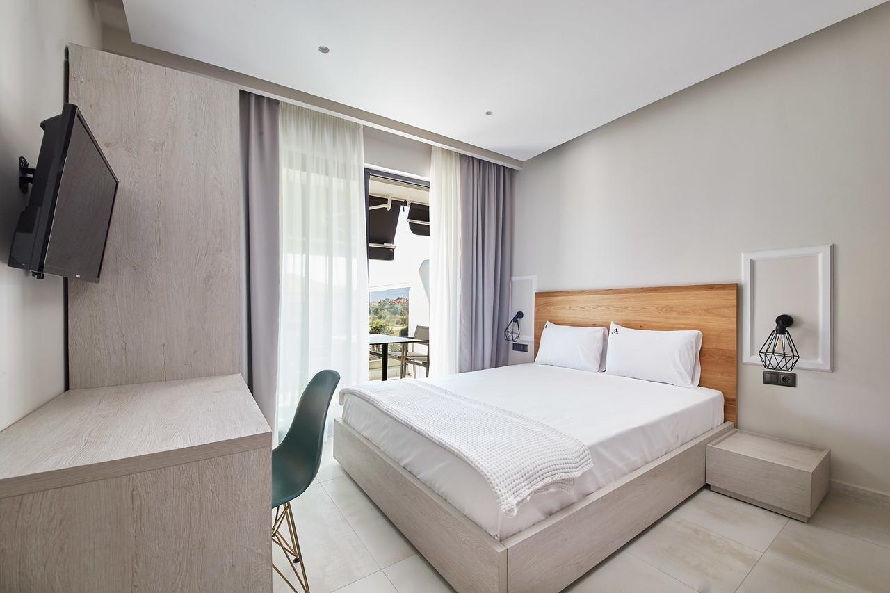 Albatros Suites Vrasná Екстериор снимка